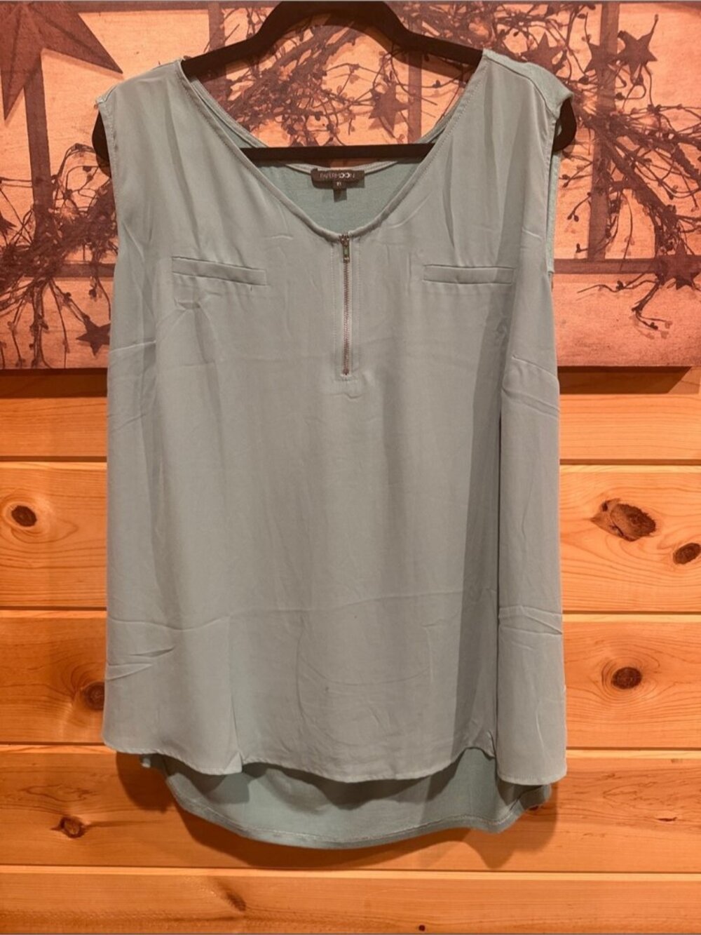 Apt. 9 Pale Blue Sleeveless Zip-Front Camisole
